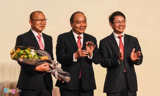 HLV Park Hang Seo & thủ tướng Nguyễn Xuân Phúc