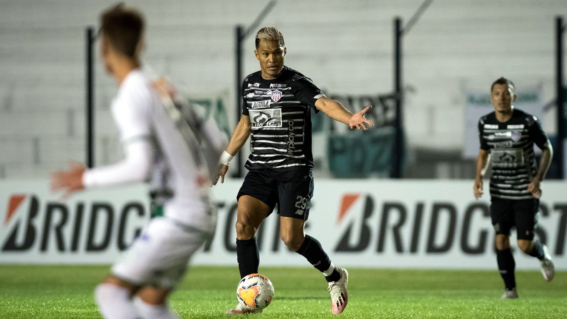 Plaza Colonia Junior Copa Sudamericana 2020