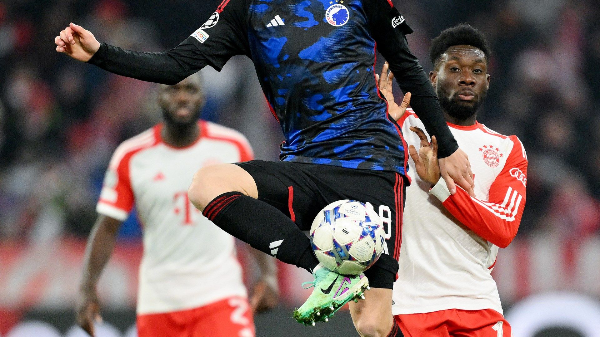 Alphonso Davies Bayern 29112023