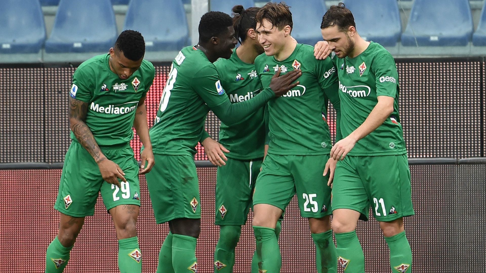 Fiorentina celebrates goal against Sampdoria