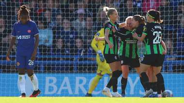 Pauline Bremer Brighton Chelsea WSL 2023-24