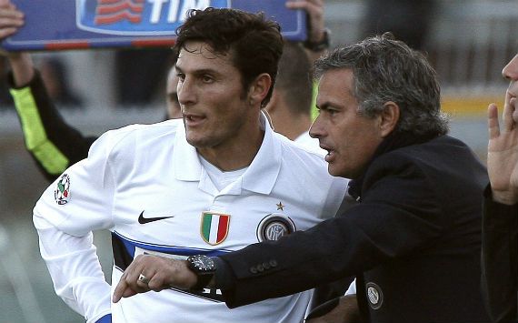Javier Zanetti - Jose Mourinho 11012009