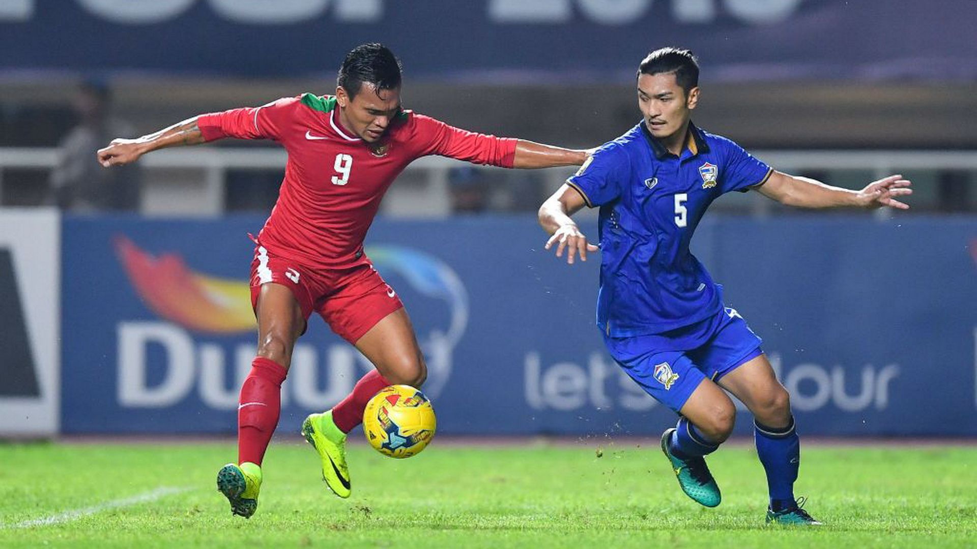 Ferdinand Sinaga Indonesia - Thailand Adison Promrak