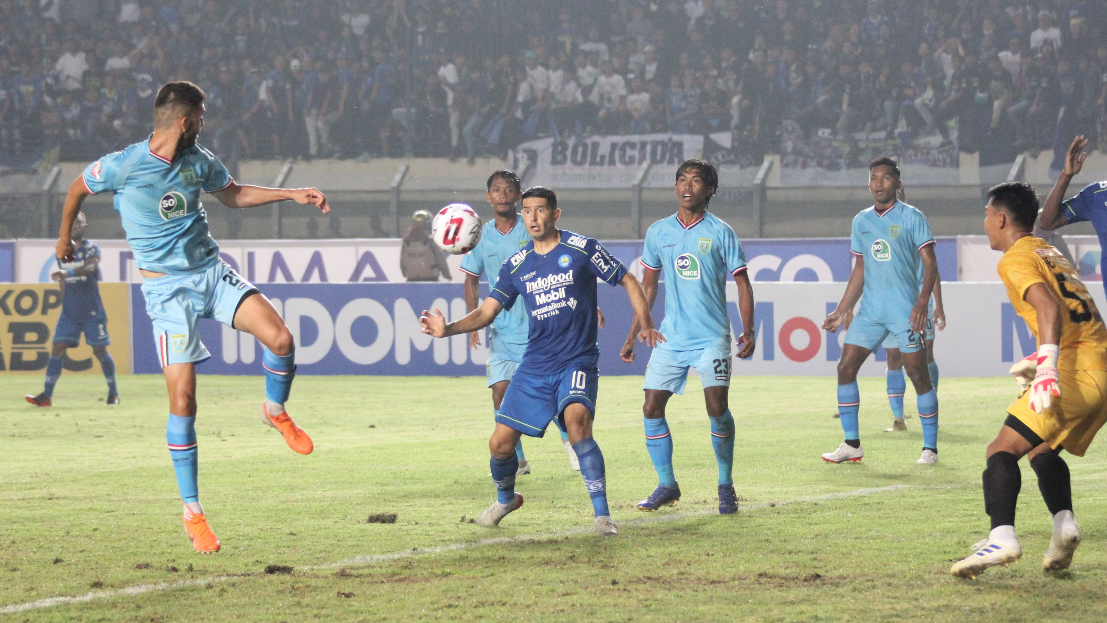 Esteban Vizcarra - Persib Bandung