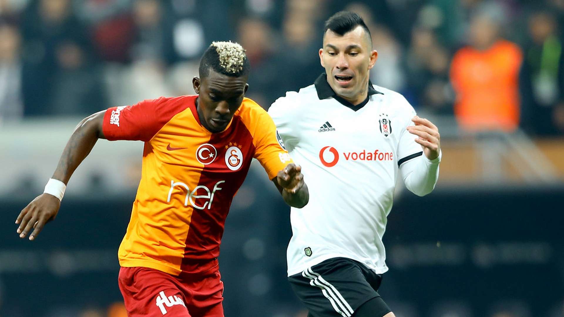 Henry Onyekuru Gary Medel Besiktas Galatasaray STSL