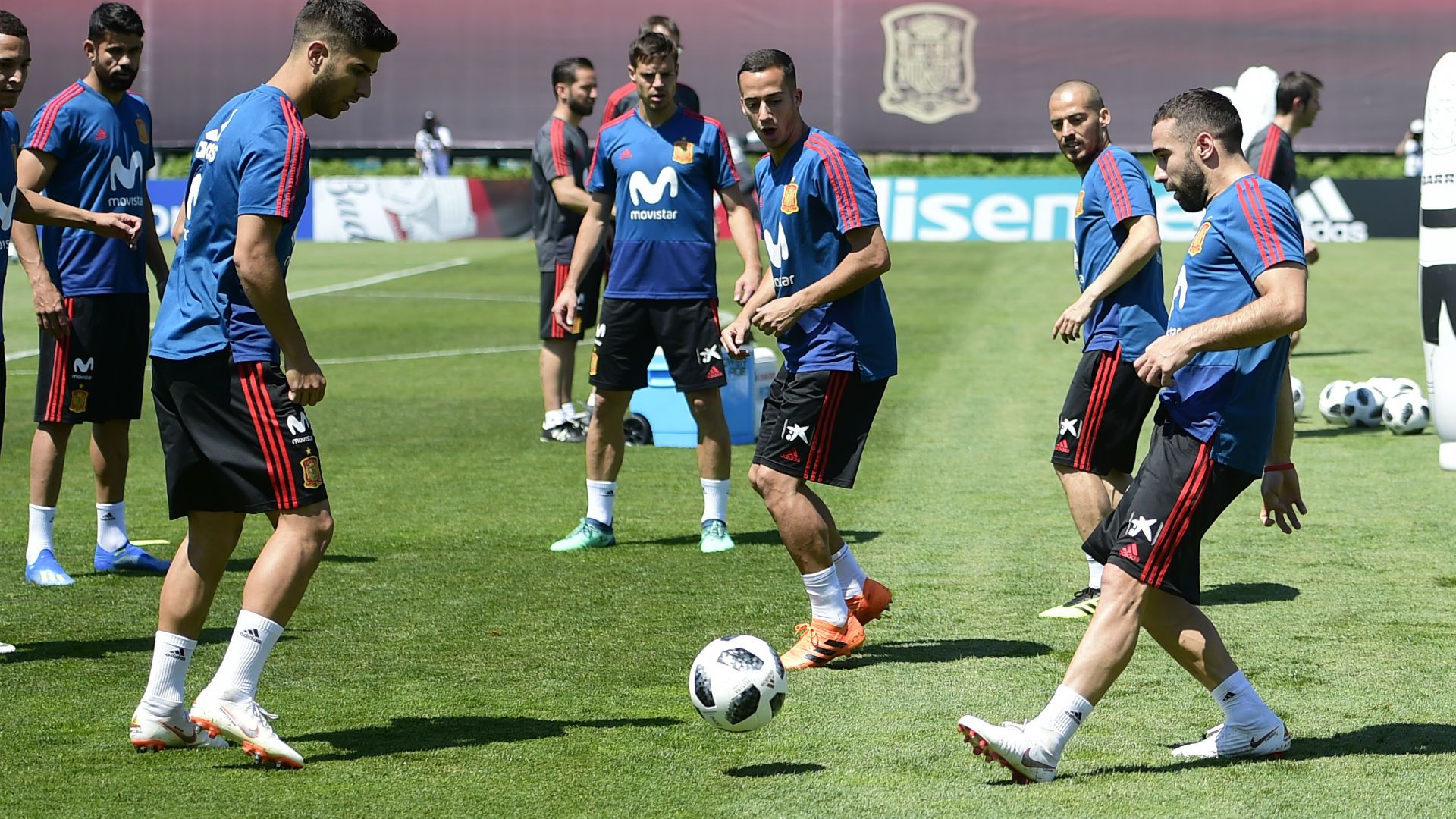 Carvajal Espanha treino 16 06 2018