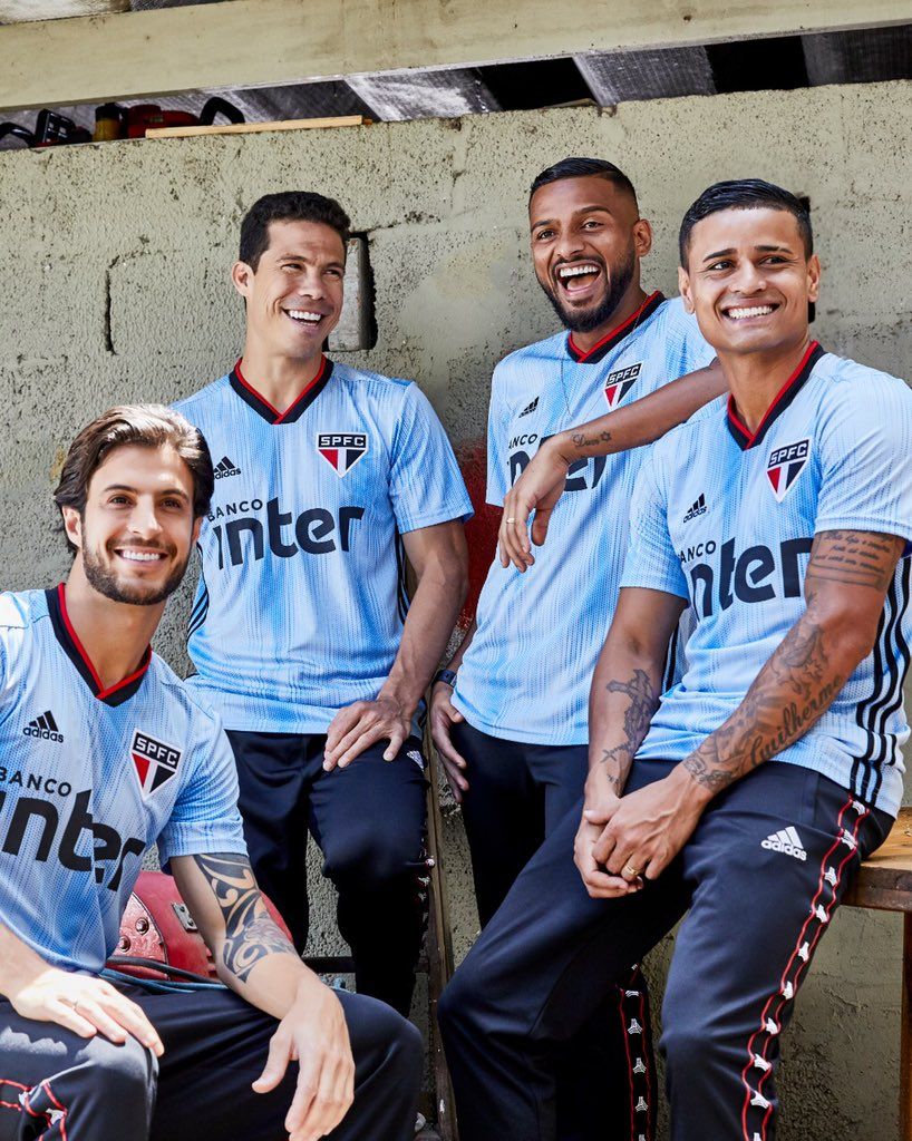 Terceiro uniforme são paulo