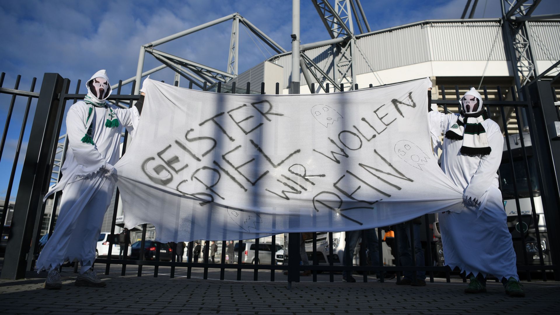 Borussia Monchengladbach 1 FC Koln fans 2020