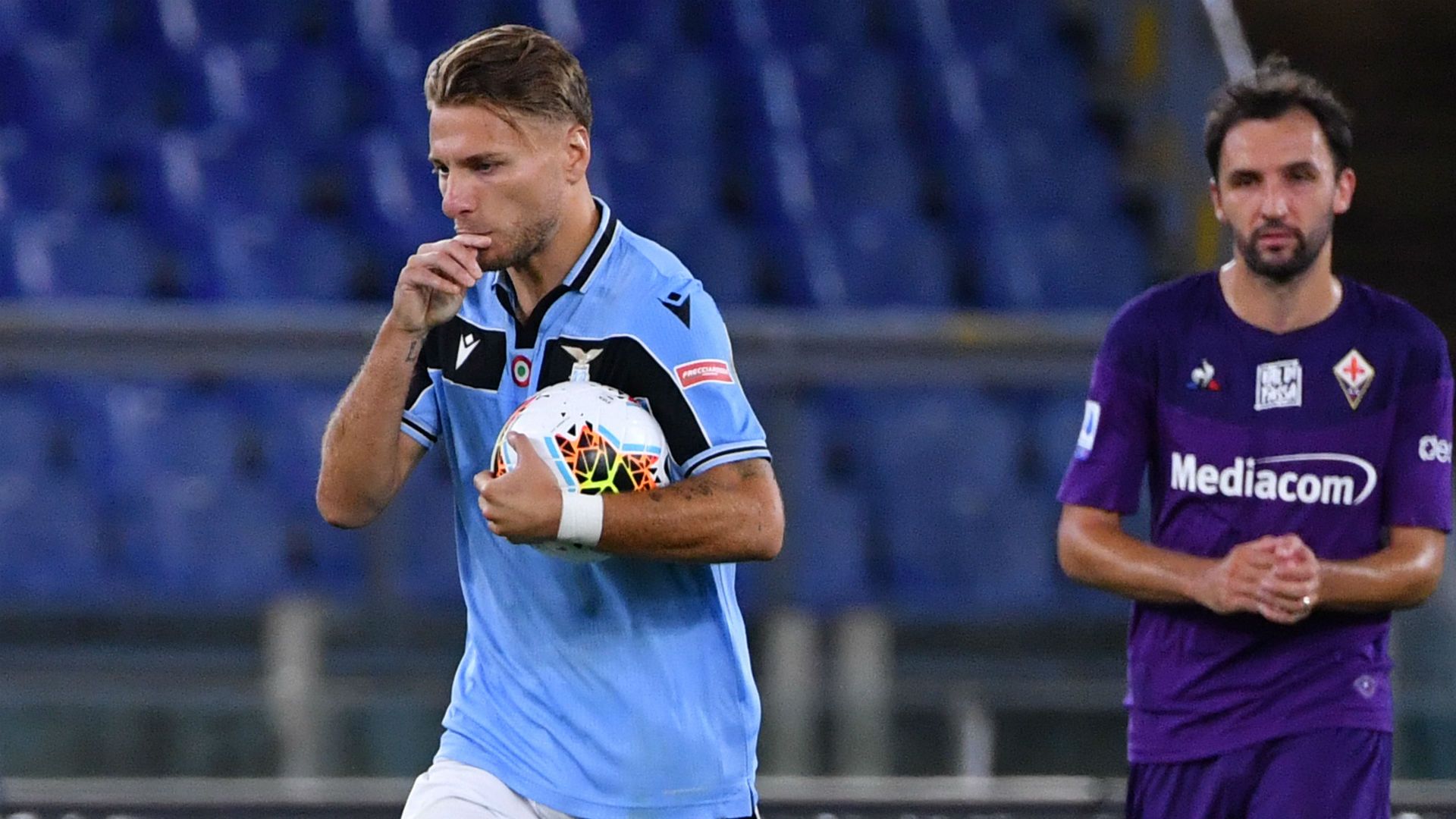 Immobile celebrating Lazio Fiorentina