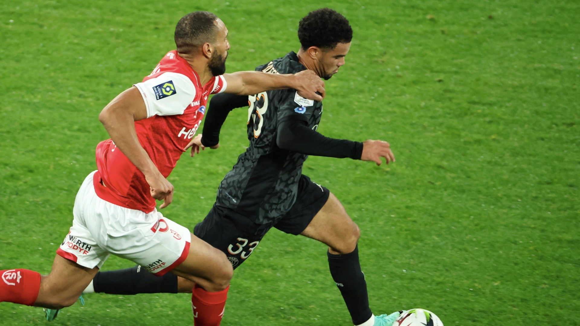 Warren Zaire-Emery PSG 2023-24