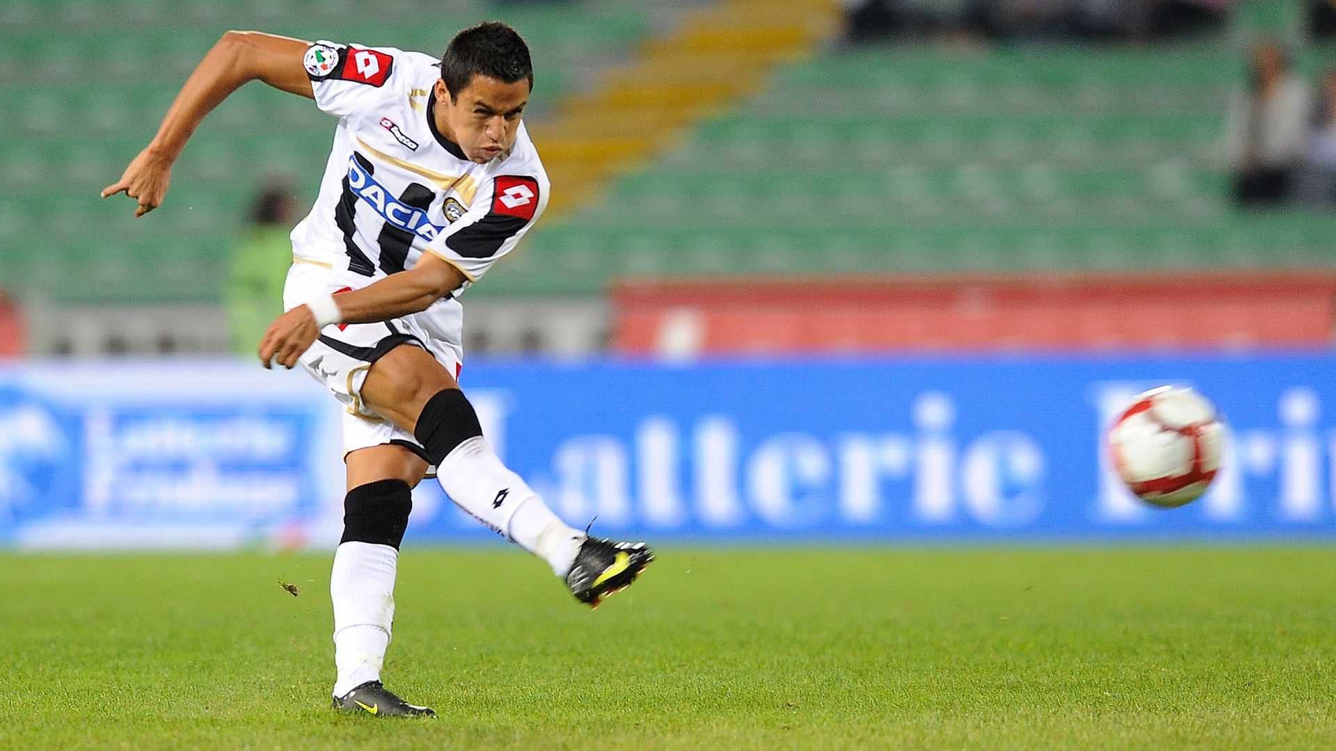 Alexis Sanchez Udinese 2009