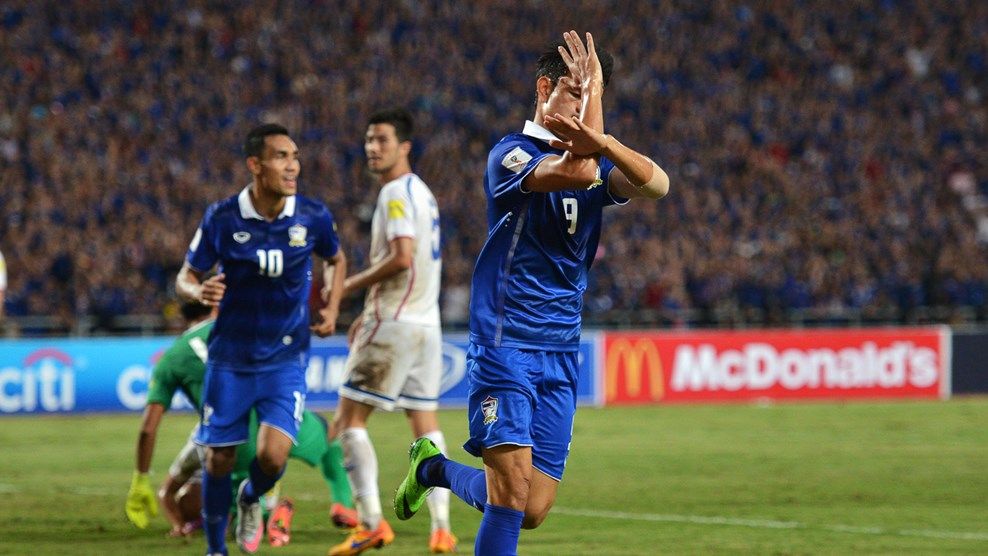 Thailand 4-2 Chinese Taipei Adisak Kraisorn Golf