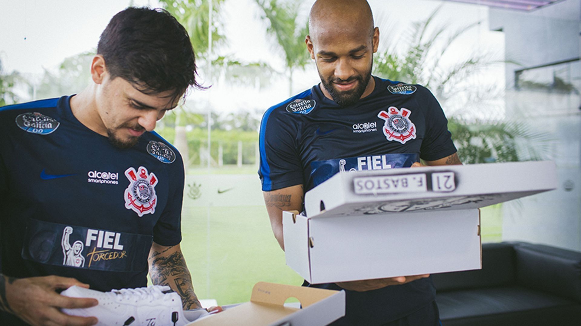 Fagner Fellipe Bastos Nike tenis titulo brasileiro Corinthians 2017