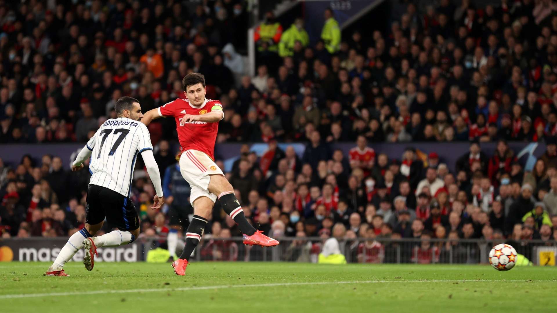 Harry Maguire - Manchester United vs Atalanta UEFA Champions League 20102021