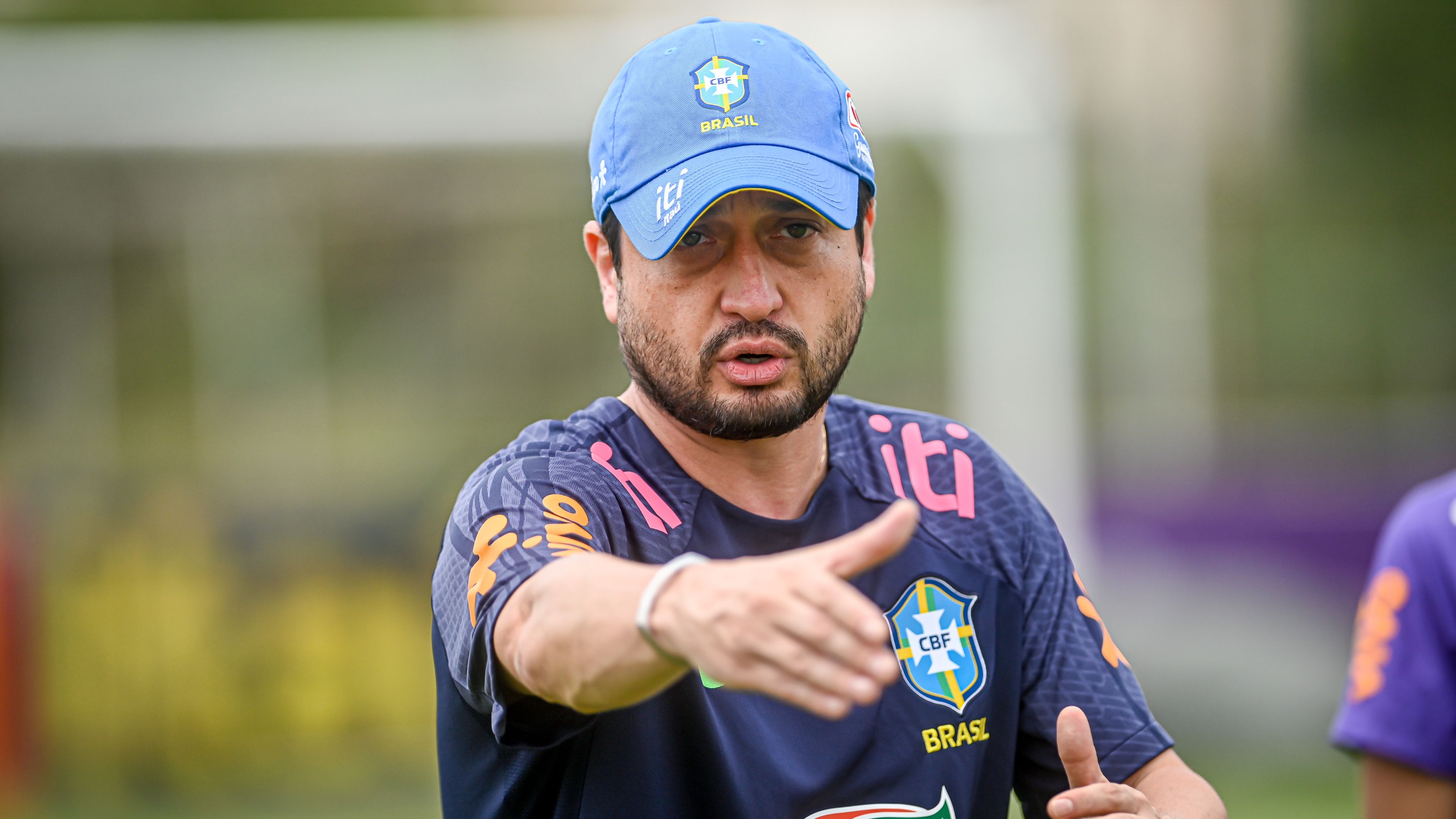 Arthur Elias técnico seleção feminina