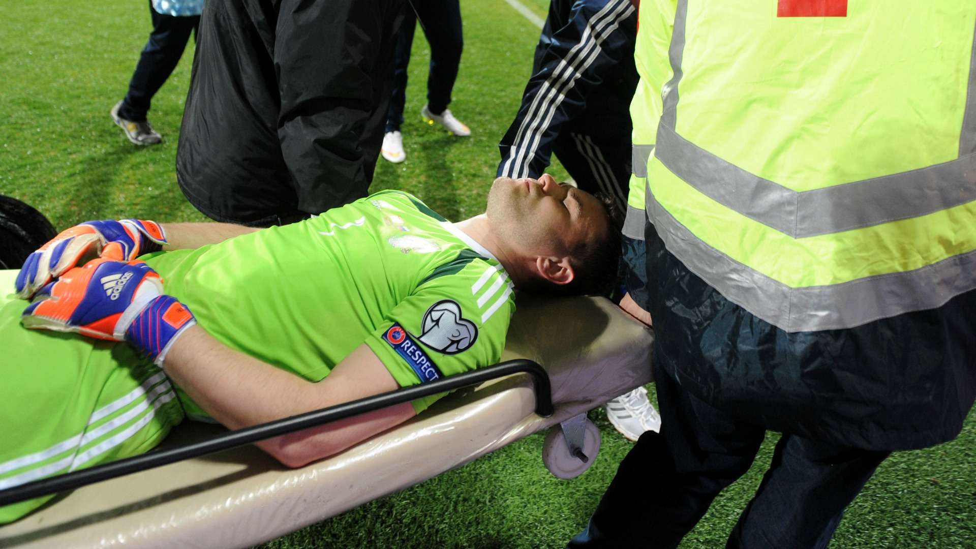 Igor Akinfeev Montenegro-Russia Euro 2016 Qualifying