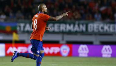 201118 Arturo Vidal Chile Honduras