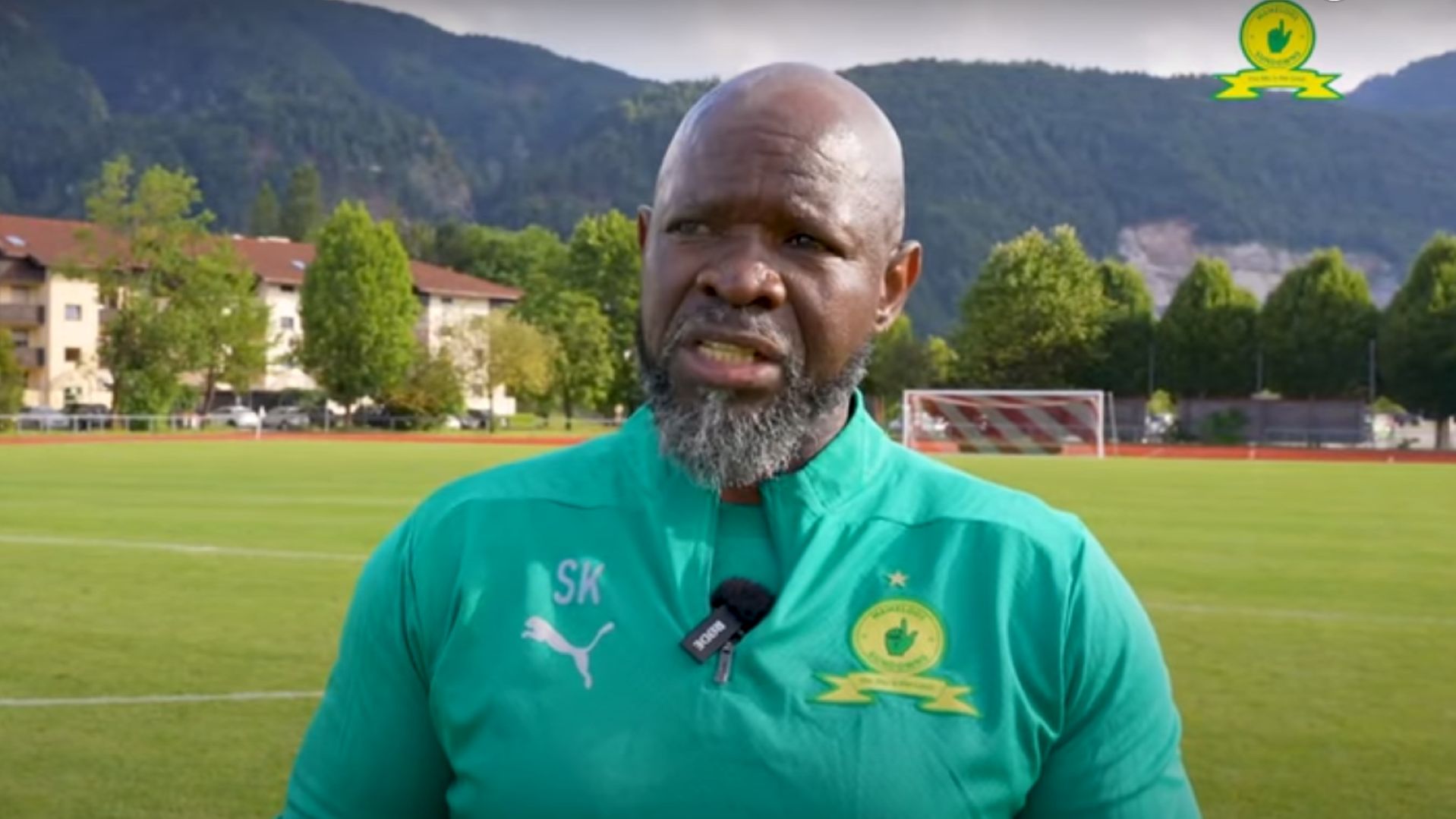 Steve Komphela Sundowns v Cardiff