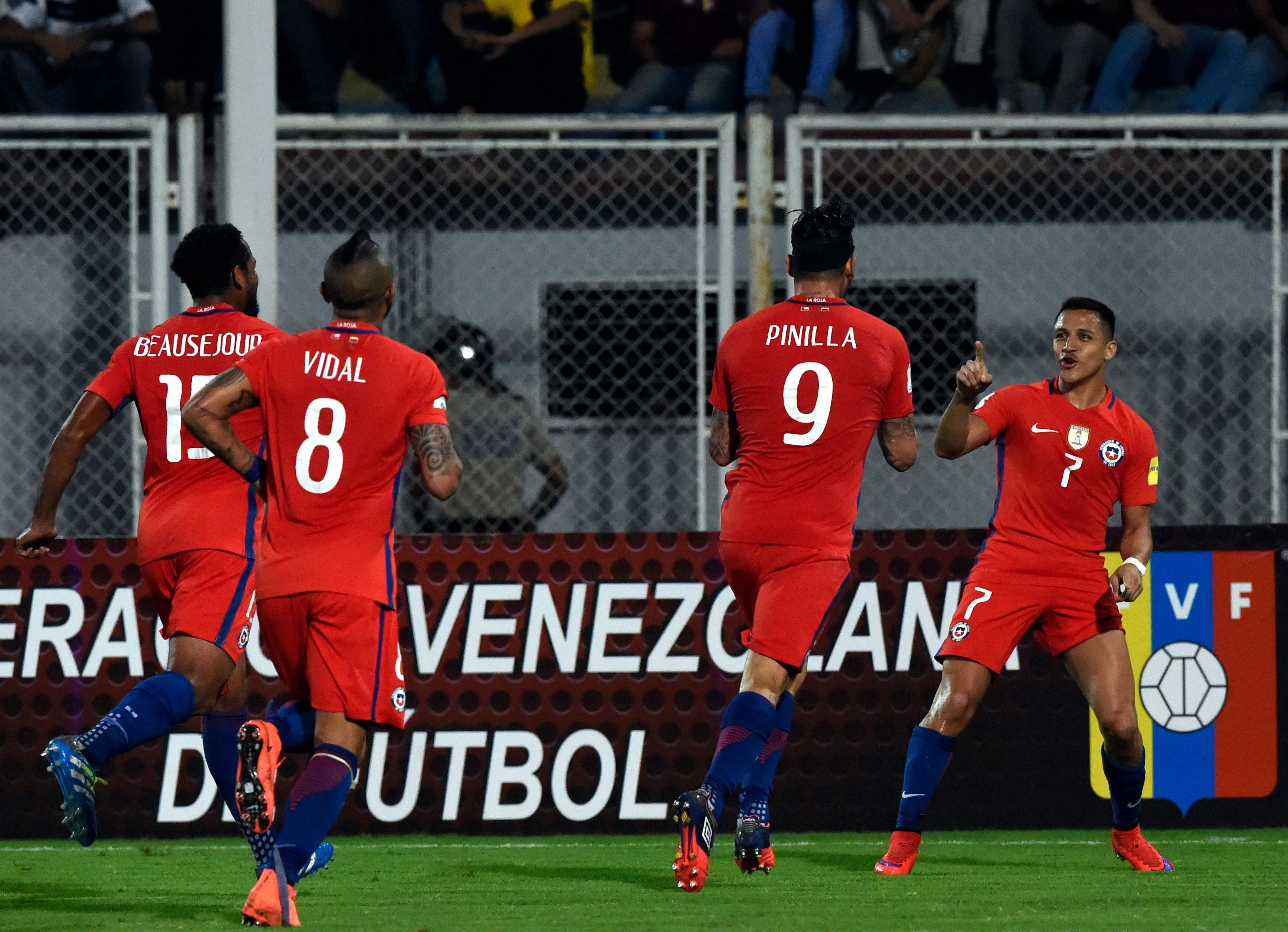 Mauricio Pinilla - Alexis Sánchez - Chile - La Roja - Selección chilena