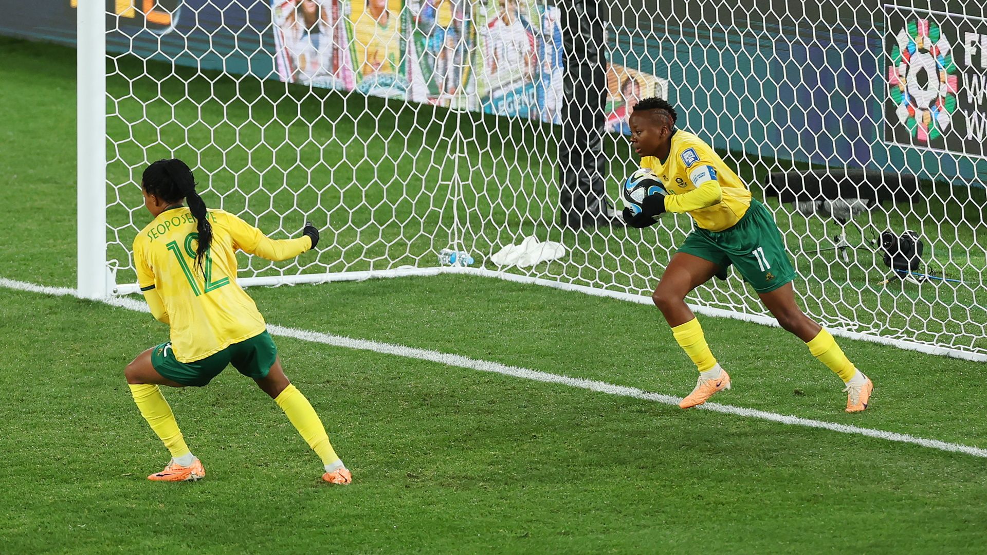Jermaine Seoposenwe & Thembi Kgatlana, Banyana Banyana vs Italy 