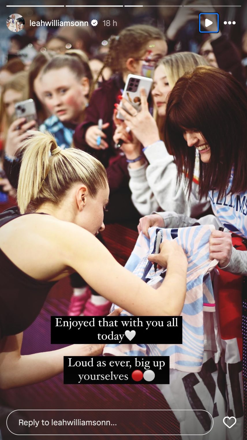 Leah Williamson Arsenal fans 2023-24