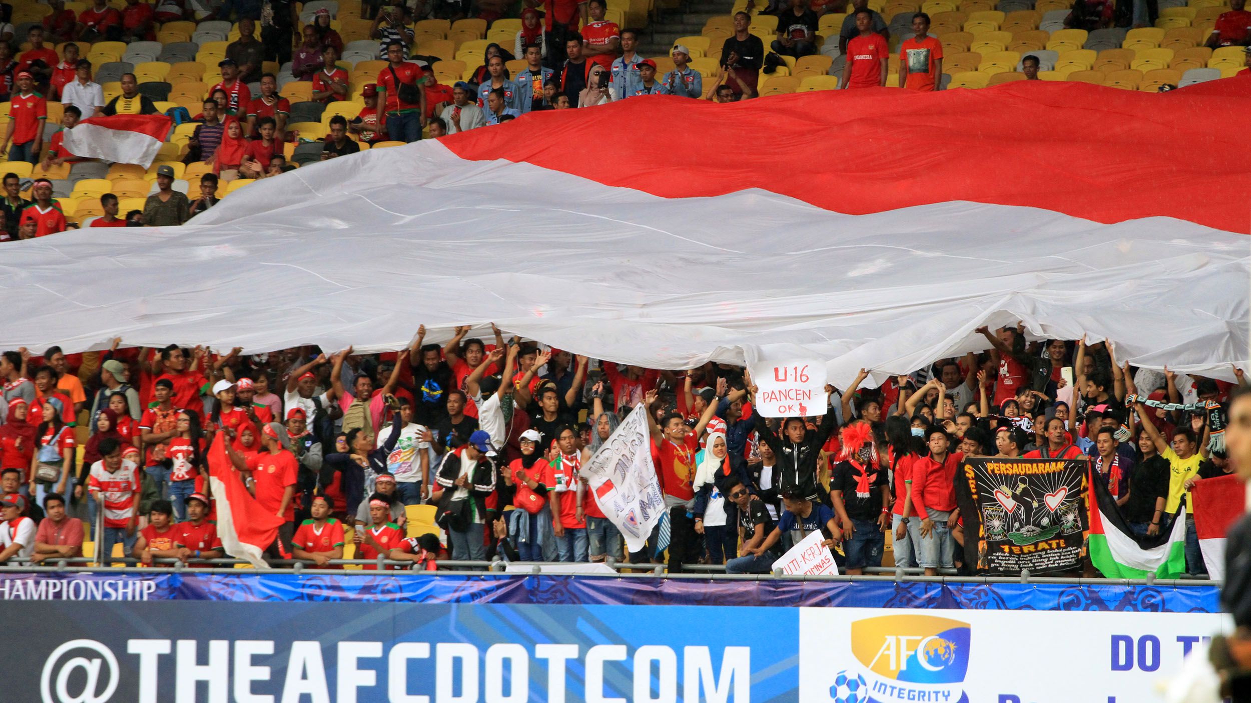 Suporter Fans Indonesia U-16