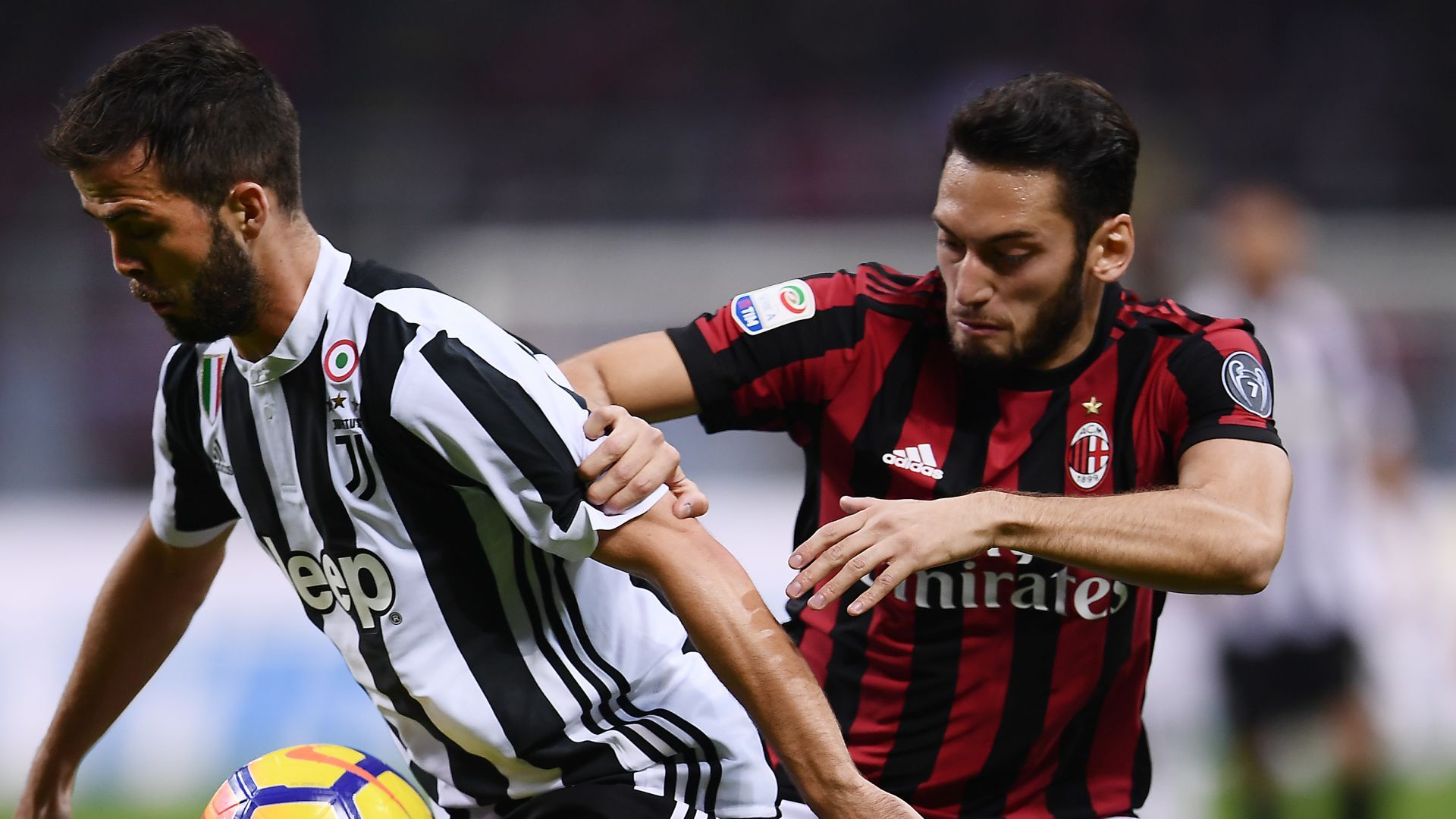 Hakan Calhanoglu Miralem Pjanic Milan Juventus