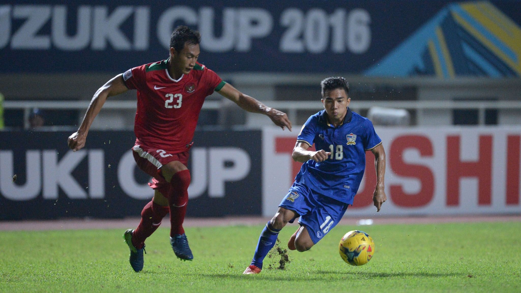 Hansamu Yama - Indonesia & Chanathip Songkrasin - Thailand AFF Suzuki Cup 2016