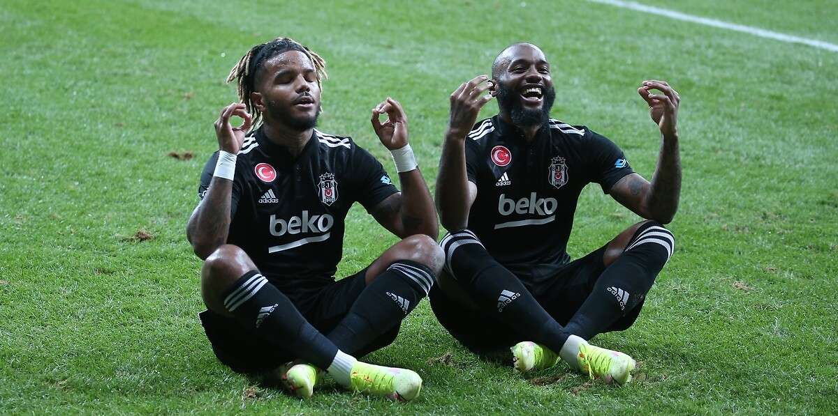 Valentin Rosier & Kevin Nkoudou Besiktas Goal Celebration vs. Rizespor 08/13/21
