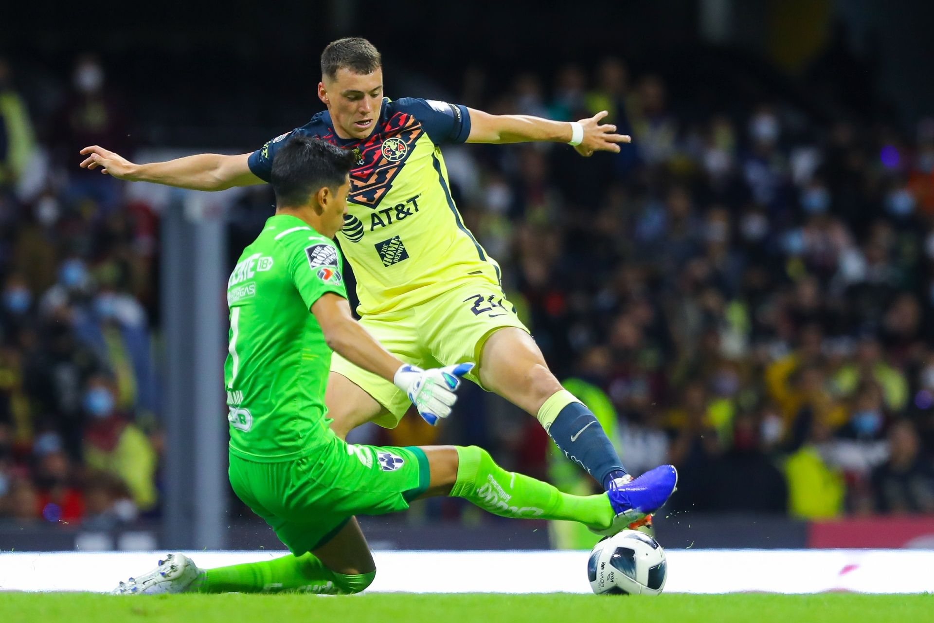 Esteban Adrada Federico Viñas América Monterrey Apertura 2021