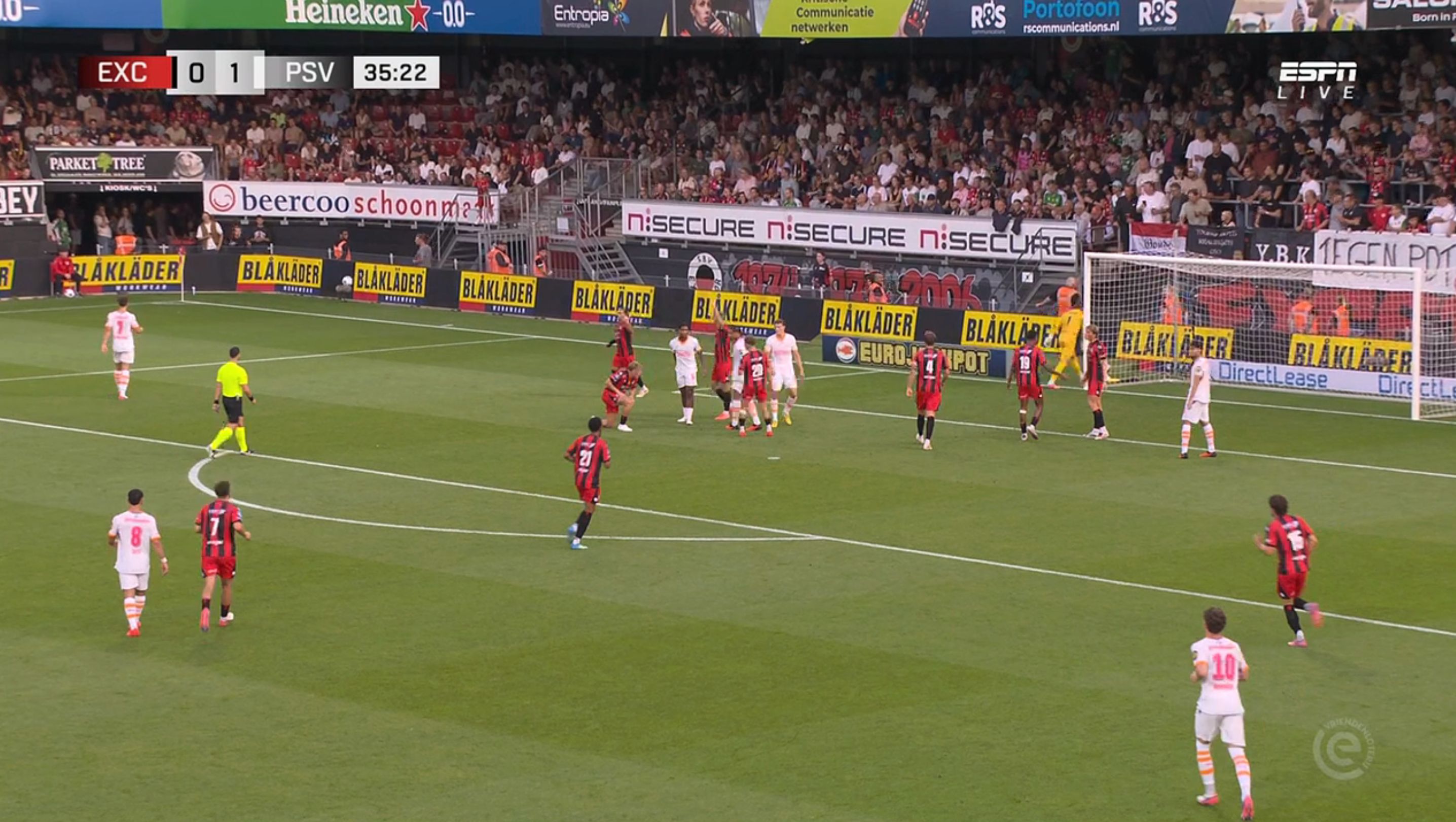“Consigo imaginar que os torcedores do PSV estejam de saco cheio daquele cara...”