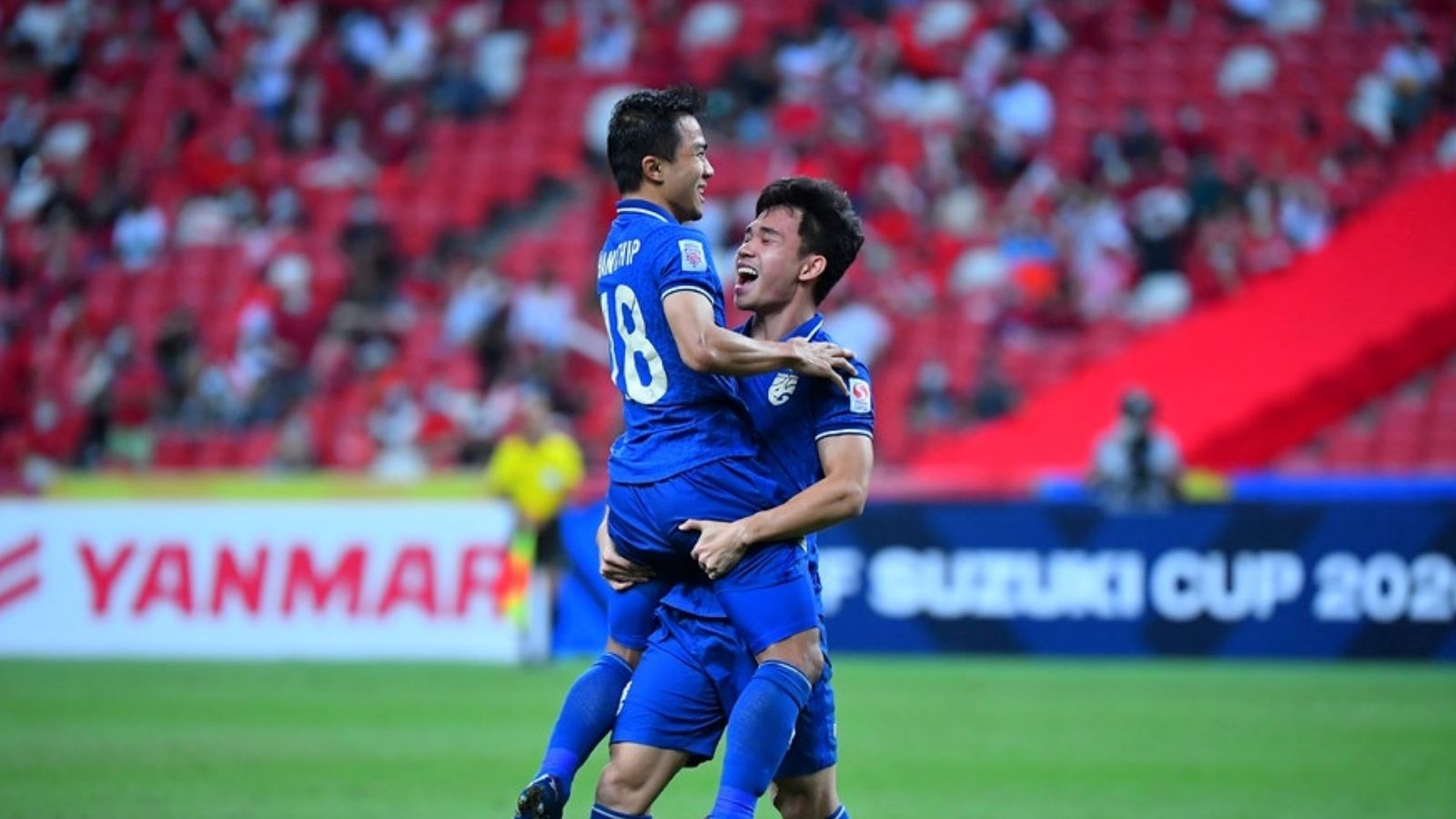 สุภโชค สารชาติ - ชนาธิป สรงกระสินธ์