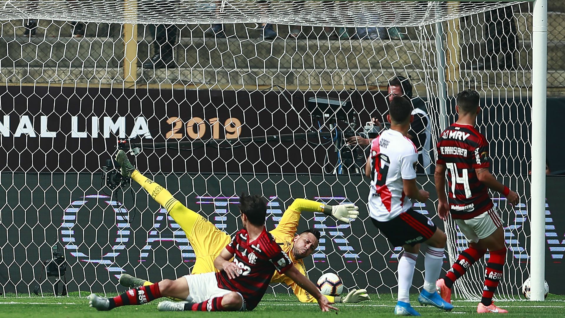 Rafael Santos Borre River Flamengo Final Copa Libertadores 23112019