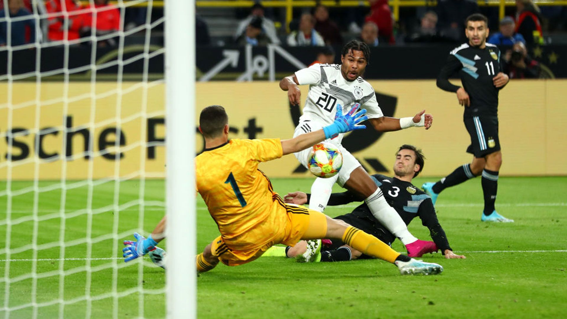 Serge Gnabry Deutschland DFB Argentinien Testspiel 09102019