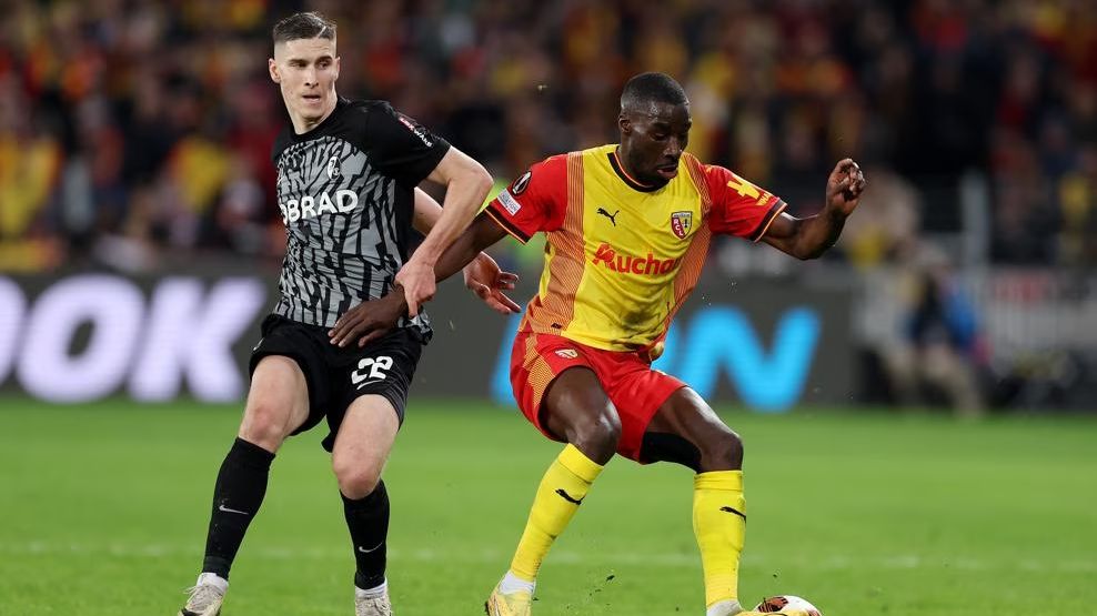 Lens v Freiburg Roland Sallai