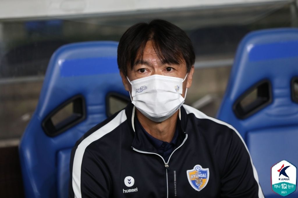 울산 홍명보 감독