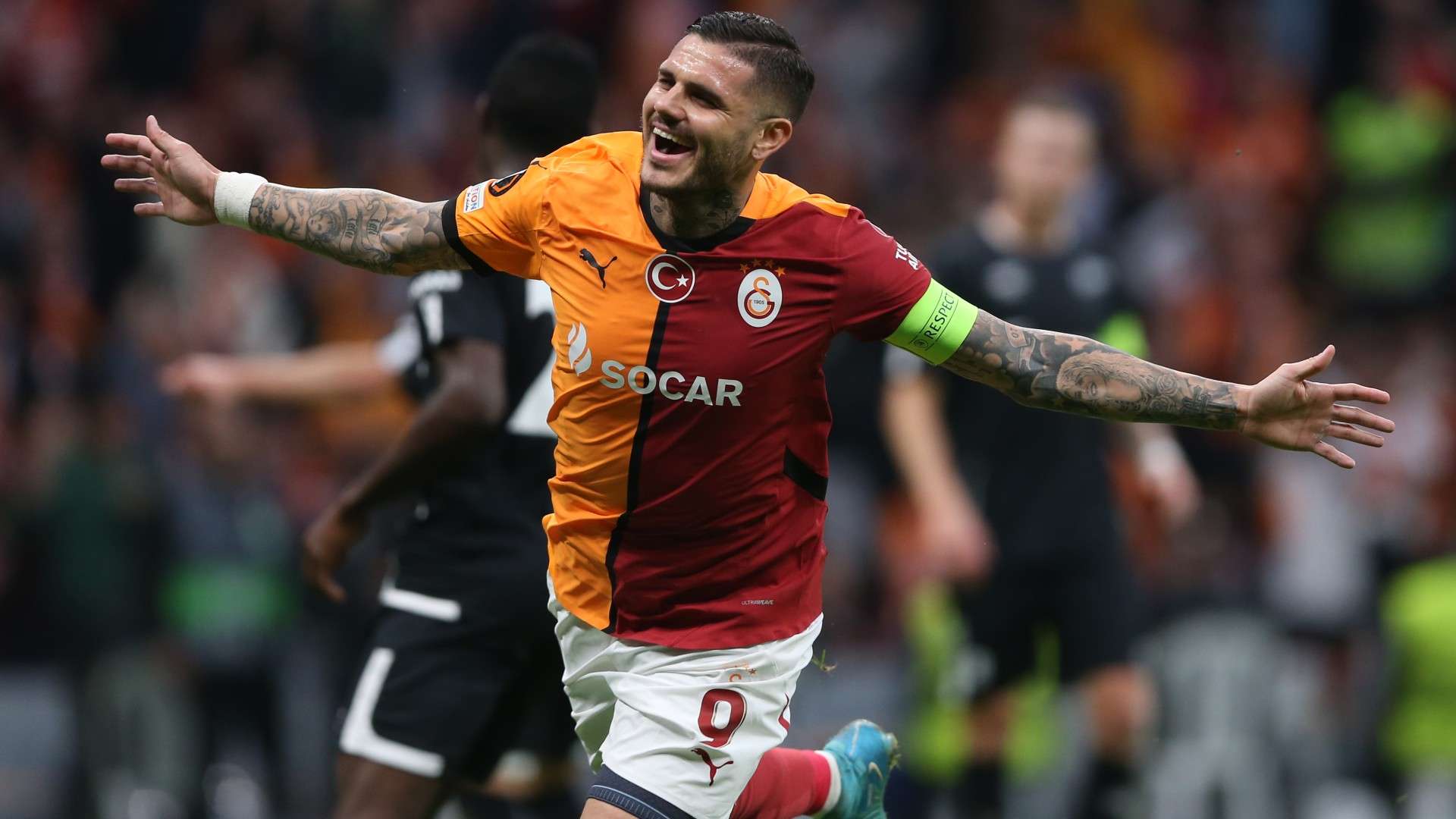Mauro Icardi of Galatasaray celebrates scoring