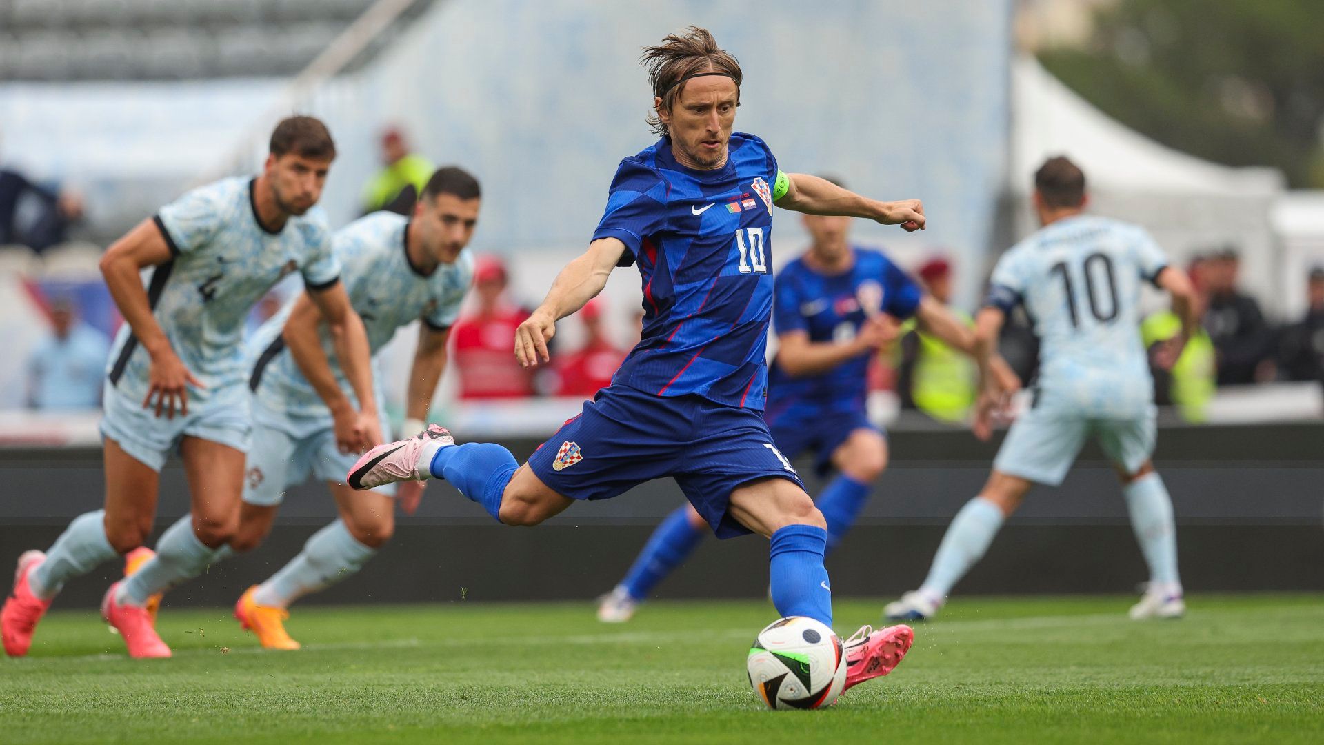 Хорватия португалия счет. Игра португалия хорватия. Сборная хорватии по футболу. Игра португалия хорватия. Португалия хорватия.