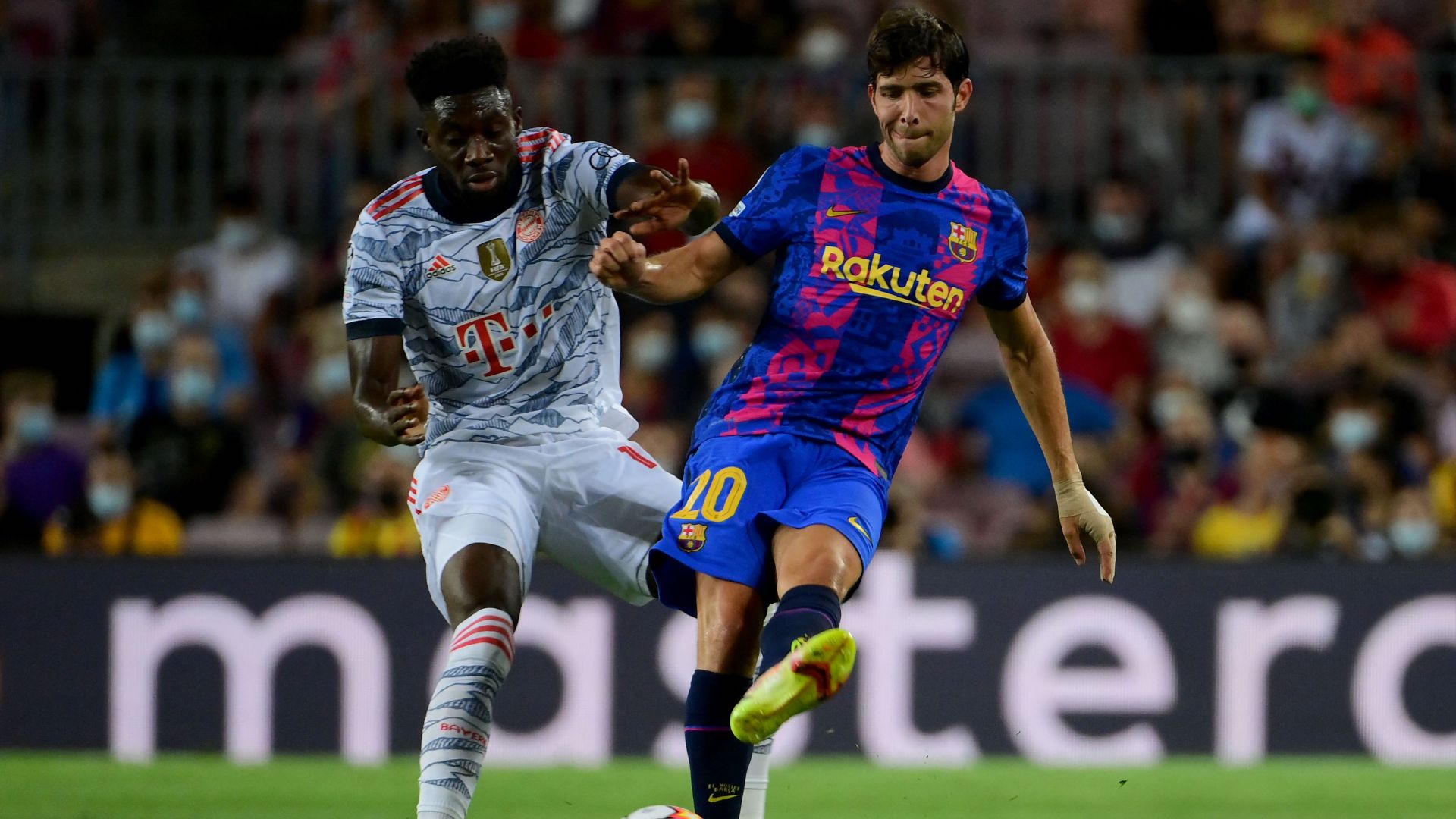 Sergi Robert Alphonso Davies FC Barcelona Bayern 2021