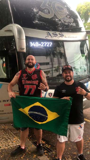 BODY ONLY Anderson Mateus torcedor do Athletico