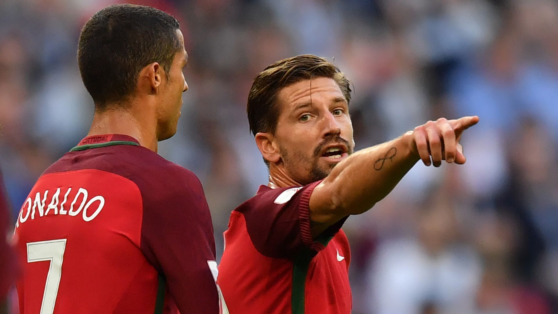 Adrien Silva Cristiano Ronaldo Portugal 2017