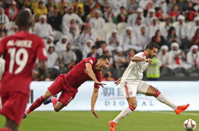 الإمارات - قطر