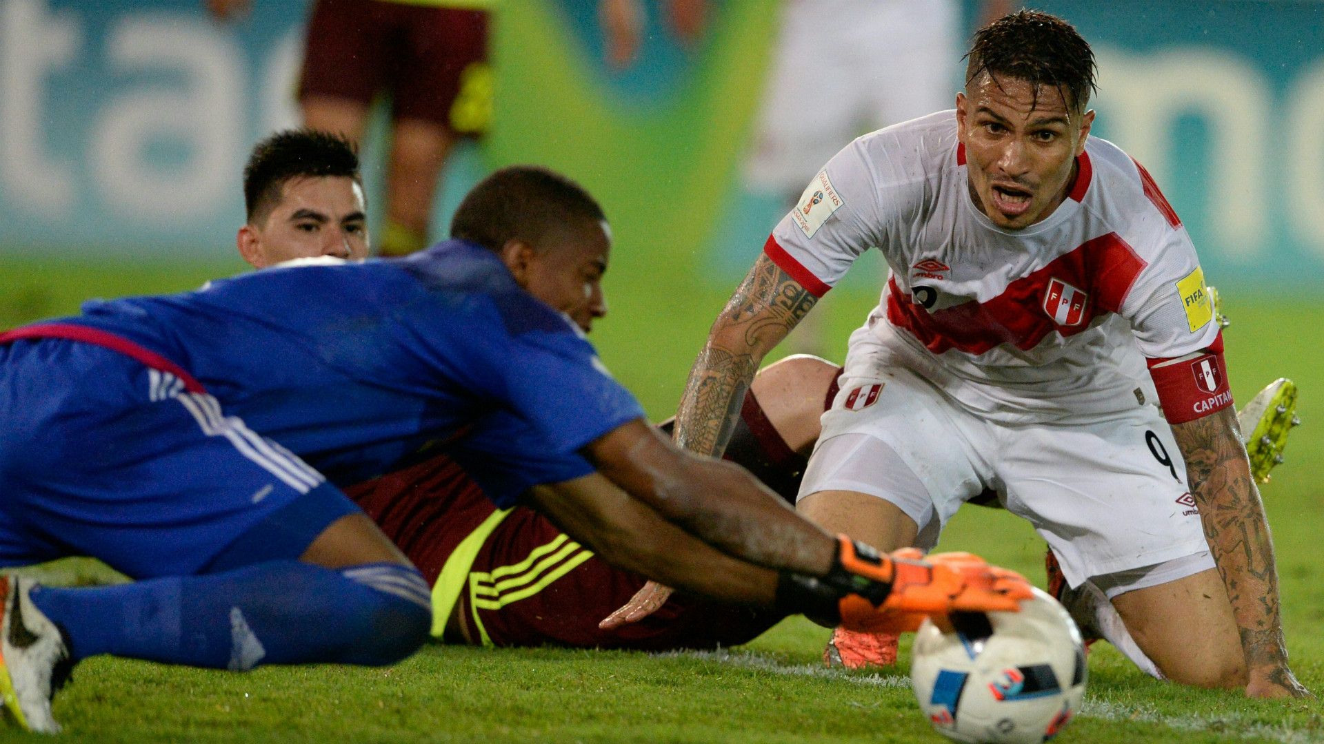 Wilker Fariñez Paolo Guerrero Venezuela Peru Eliminatorias Sudamericanas 2017