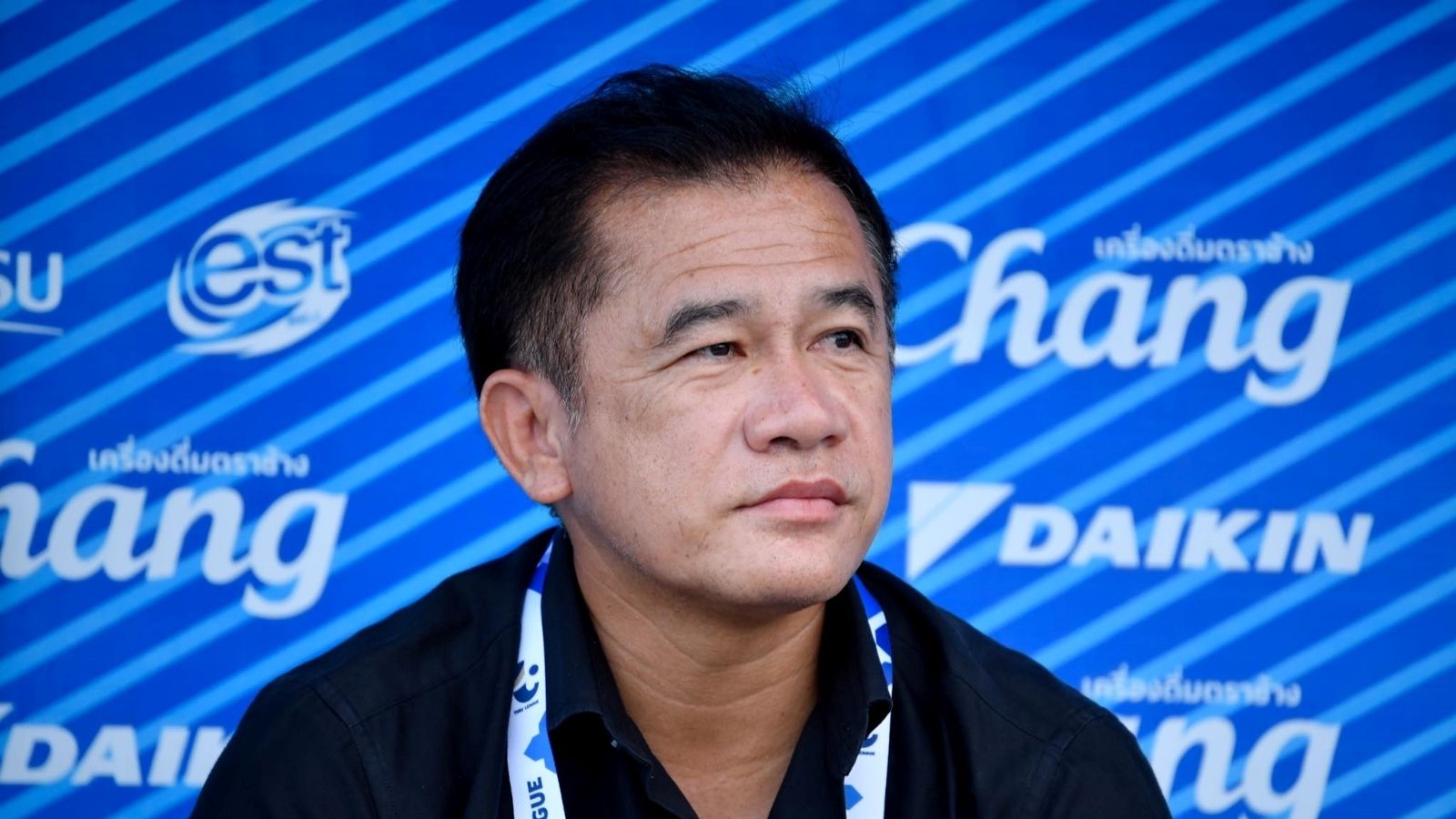 สะสม พบประเสริฐ