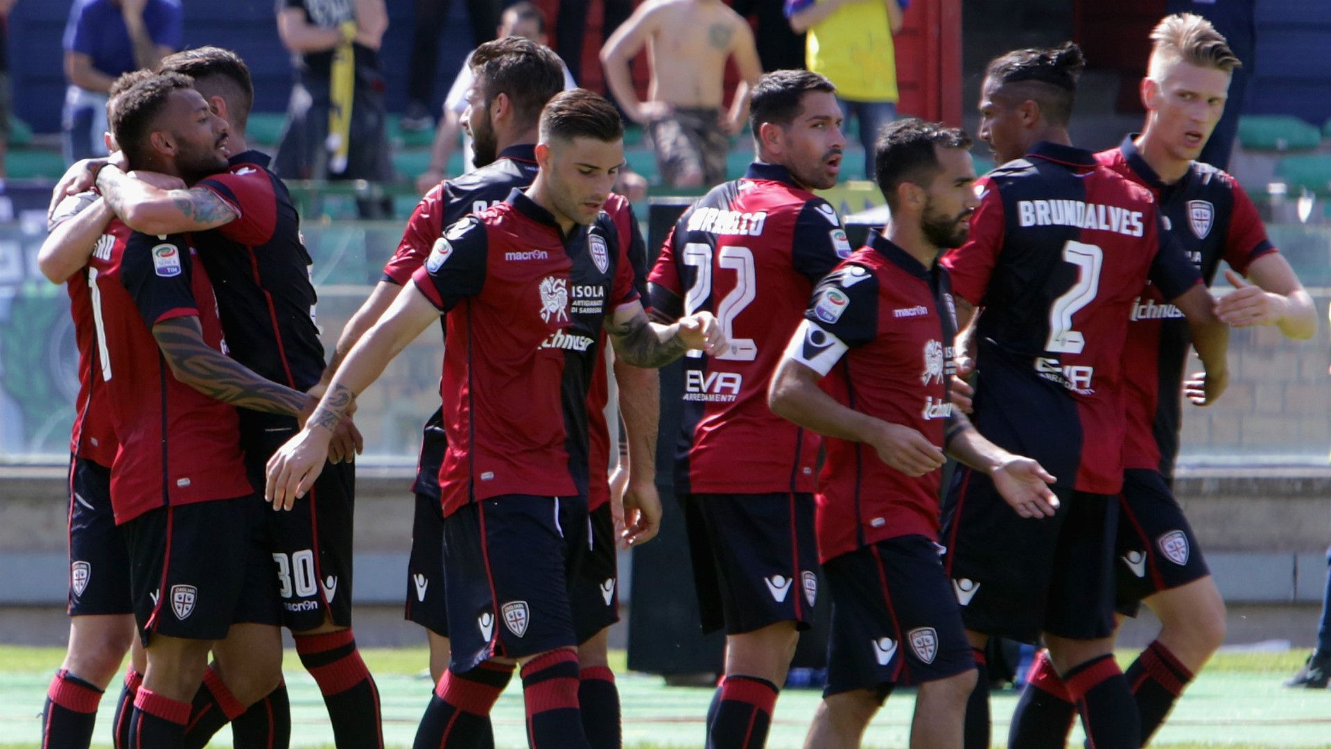 Cagliari celebrates, Serie A, 04152017