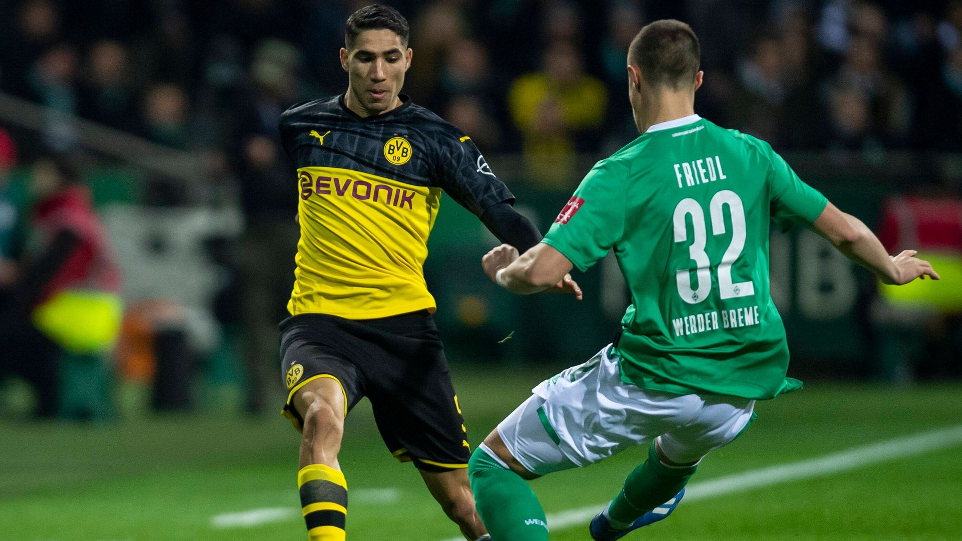 ONLY GERMANY Achraf Hakimi Dortmund 04022020