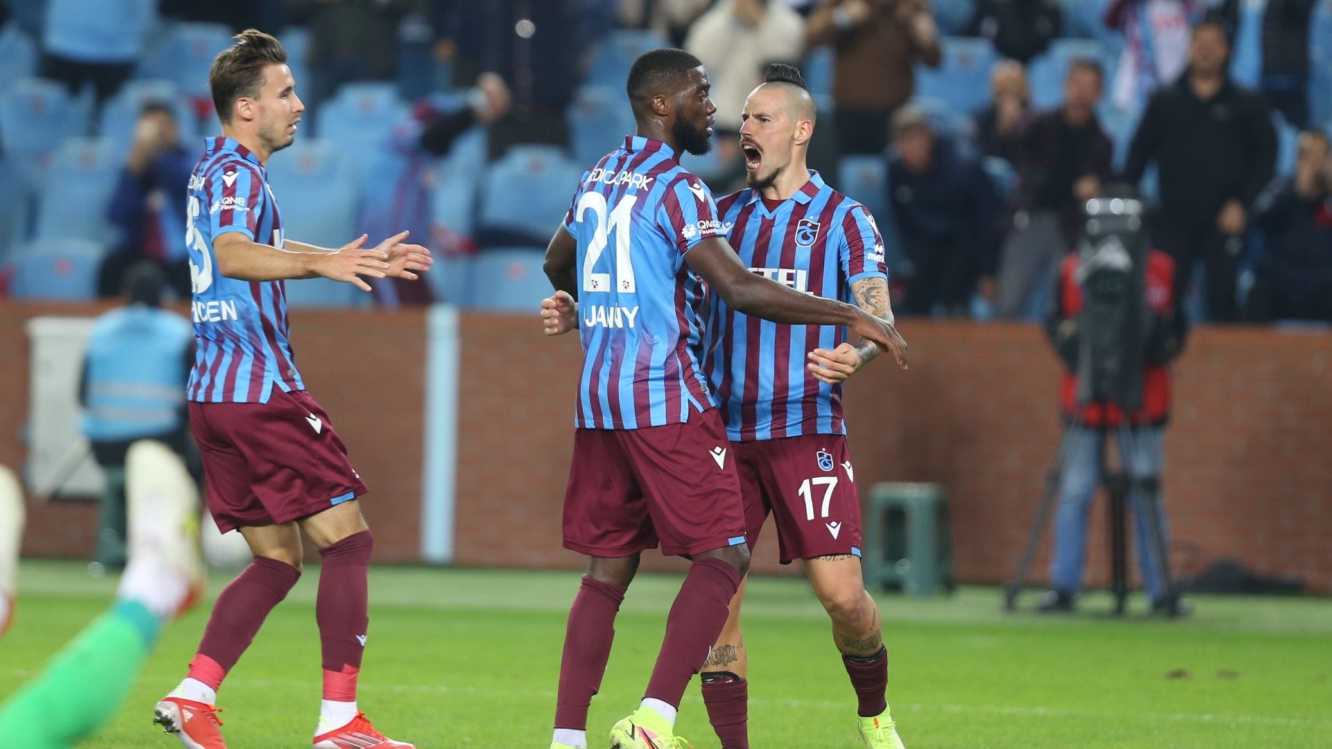 Trabzonspor Marek Hamsik Djaniny 10292021