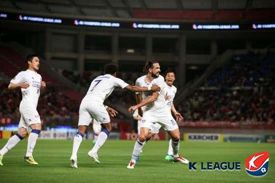 Suwon Dejan 수원 데얀