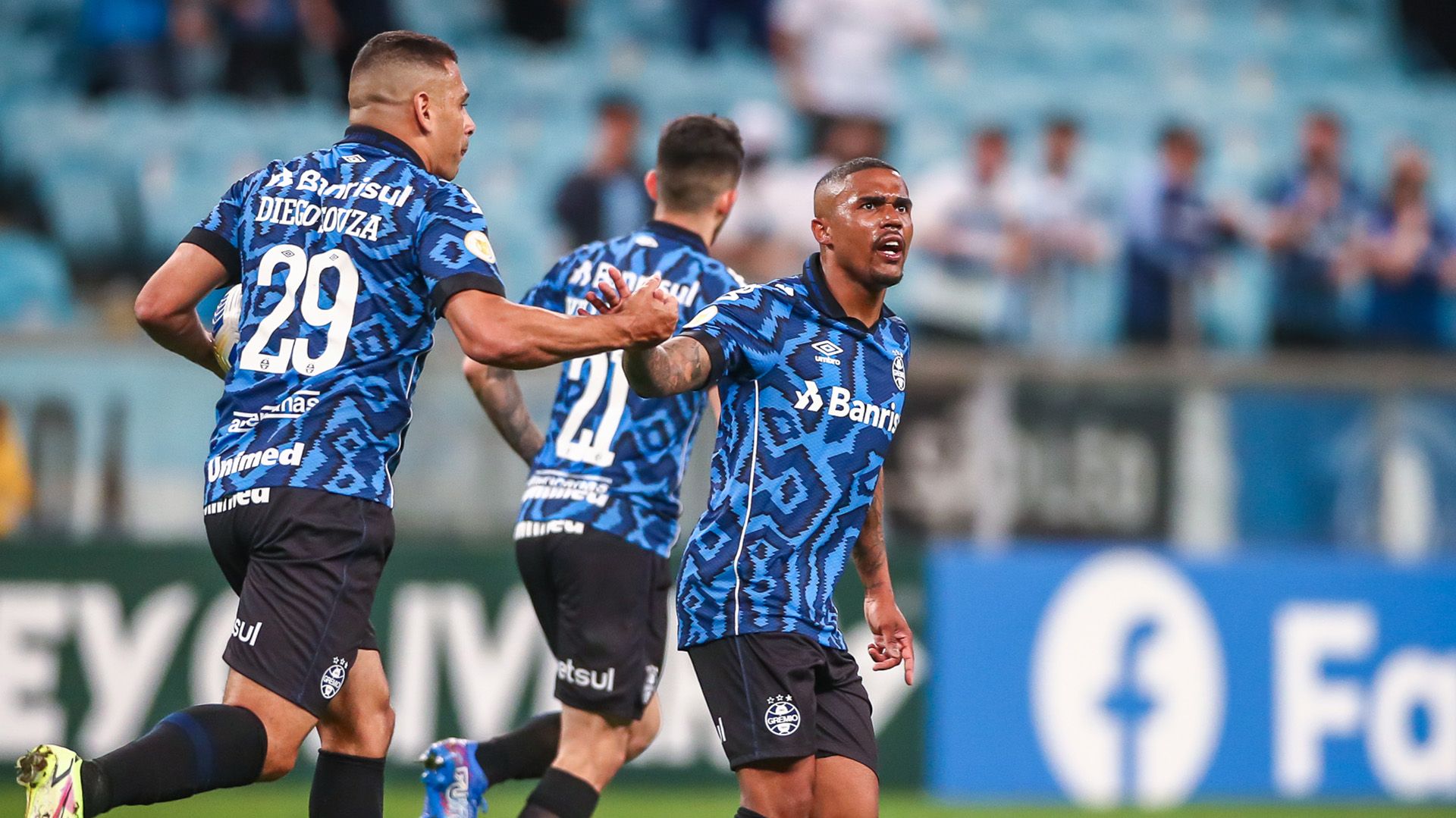 Douglas Costa, Grêmio 03102021