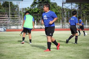 ช้าง เอฟเอ คัพ ฟุตบอล คลินิก 2021/22